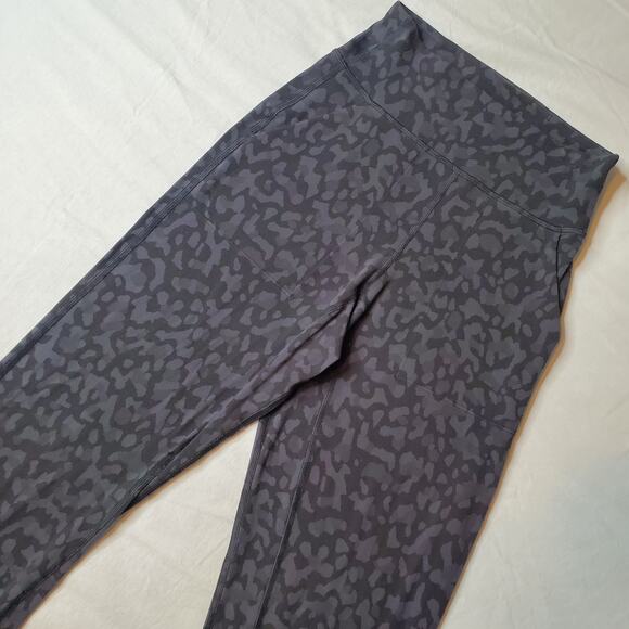 Lululemon Women's Size 2 Align Jogger 28" Formation Camo Deep Coal Multi - Picture 1 of 7